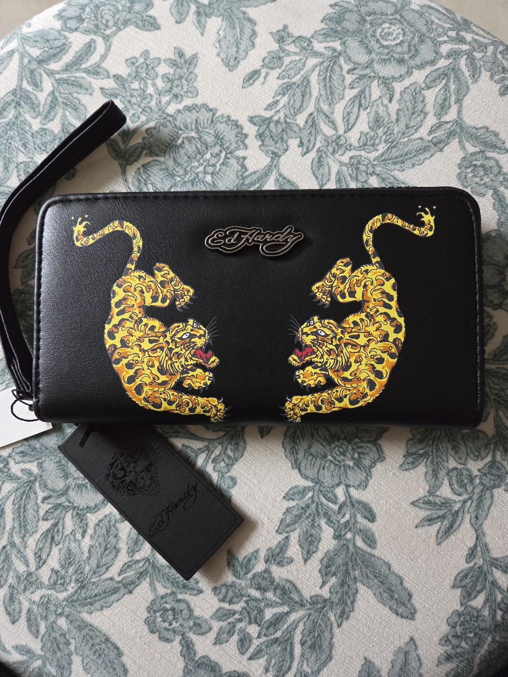 💛NEW Ed Hardy Black Zip Wallet with Yellow Tiger Motif💛